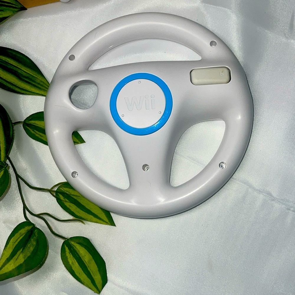 White Wii Steering Wheel